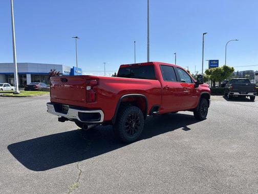 2025 Chevrolet Silverado 3500 LT