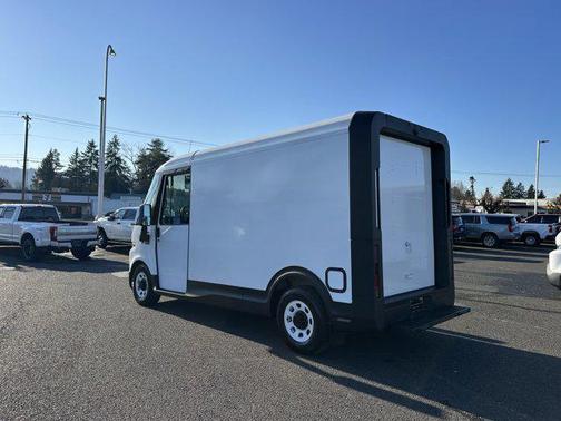 2025 Chevrolet BrightDrop 400 400