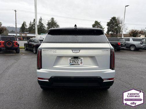 2025 Cadillac Escalade IQ Sport 2