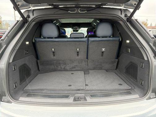 2025 Cadillac Escalade IQ Sport 2