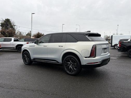 2025 Cadillac Escalade IQ Sport 2