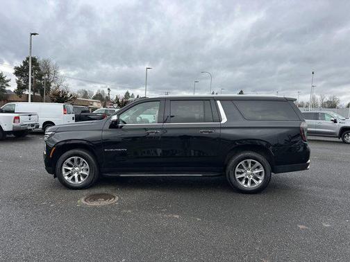 2025 Chevrolet Suburban Premier