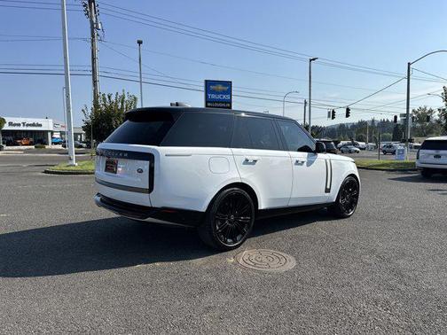 2023 Land Rover Range Rover P530 SE