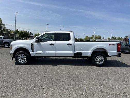 2023 Ford F-350 XLT