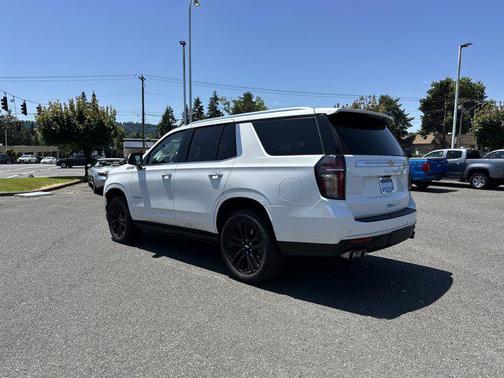 2023 Chevrolet Tahoe 4WD High Country