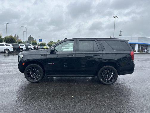 2023 GMC Yukon 4WD AT4