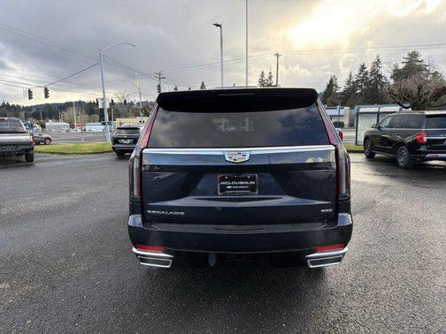 2023 Cadillac Escalade ESV Premium Luxury