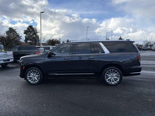 2023 Cadillac Escalade ESV Premium Luxury