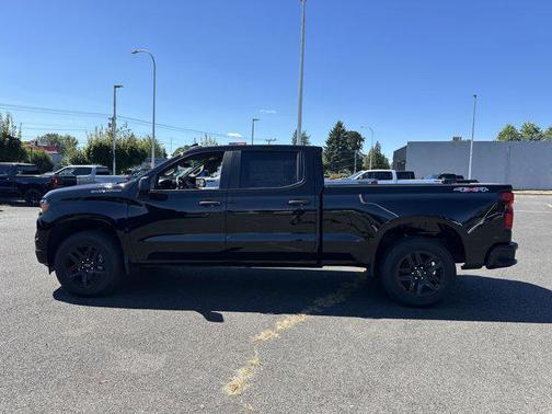 2025 Chevrolet Silverado 1500 Custom