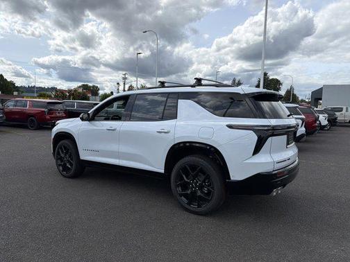 Polar White 2026 Chevrolet Traverse RS