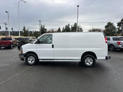 2024 Chevrolet Express 2500 RWD 2500 Regular Wheelbase WT