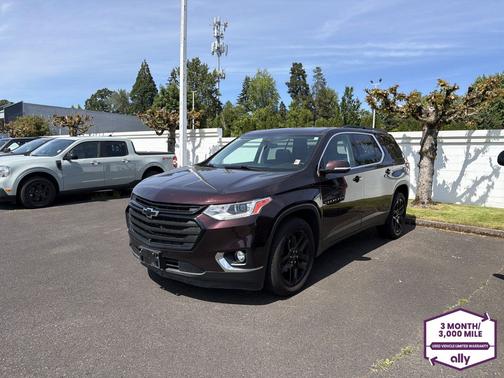 Black Cherry Metallic 2020 Chevrolet Traverse LT Leather