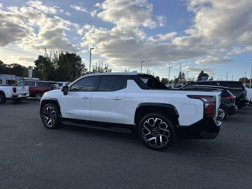 2024 Chevrolet Silverado EV First-Edition RST 4WD