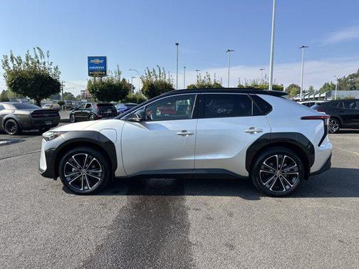 2024 Toyota bZ4X Limited