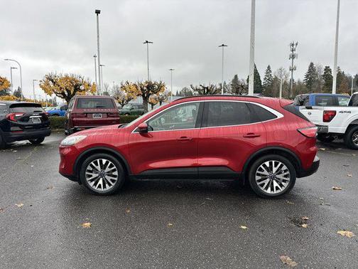 2020 Ford Escape Titanium