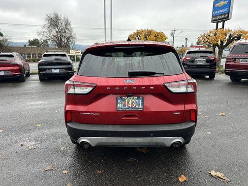 2020 Ford Escape Titanium