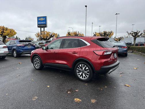 2020 Ford Escape Titanium