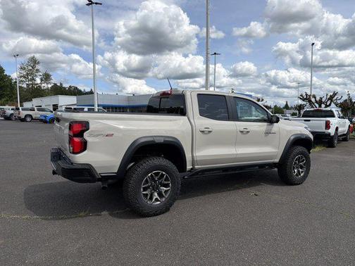 White Sands 2026 Chevrolet Colorado ZR2