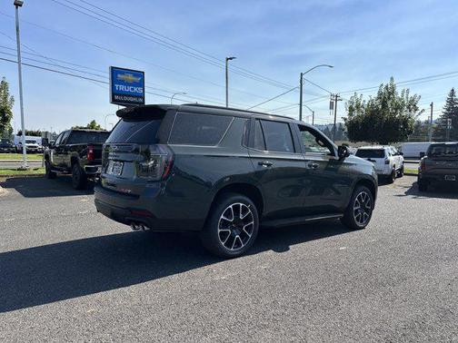 2025 Chevrolet Tahoe 4WD RST