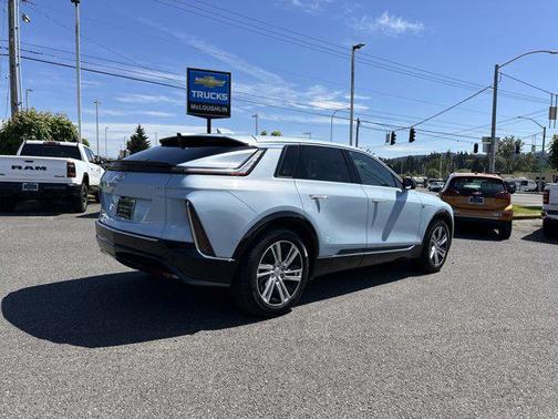 2024 Cadillac LYRIQ Tech w/1SA