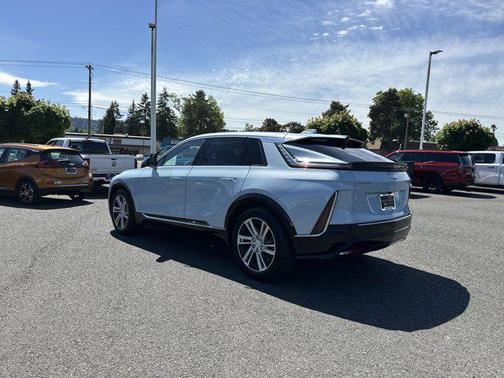 2024 Cadillac LYRIQ Tech w/1SA
