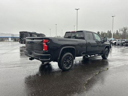 2025 Chevrolet Silverado 3500 LT