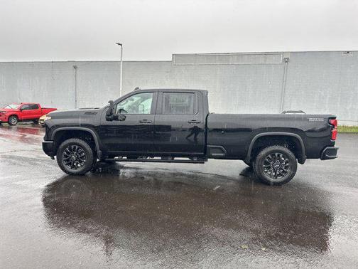 2025 Chevrolet Silverado 3500 LT