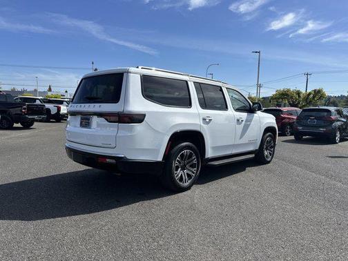 2023 Jeep Wagoneer Series II