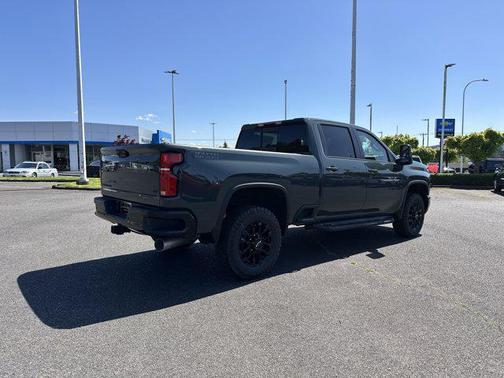 2025 Chevrolet Silverado 3500 LT