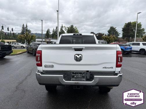 Bright White Clearcoat 2022 RAM 2500 Longhorn