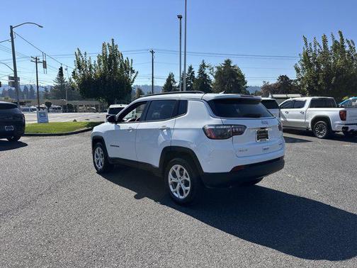 2024 Jeep Compass Latitude