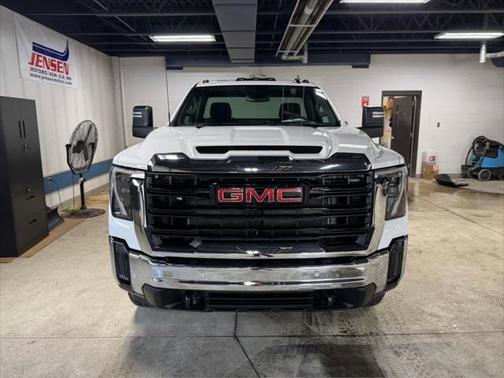 2025 GMC Sierra 3500 Base
