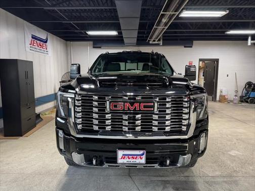 2025 GMC Sierra 3500 Denali