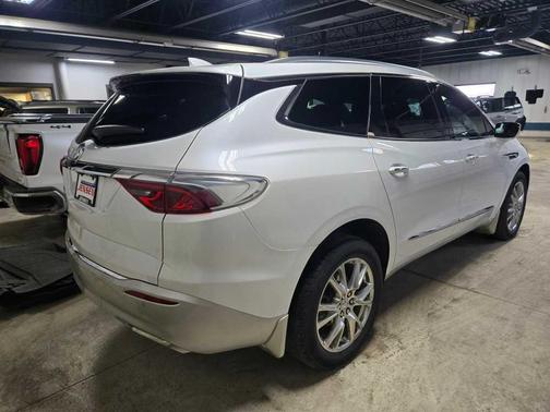 2023 Buick Enclave Premium AWD