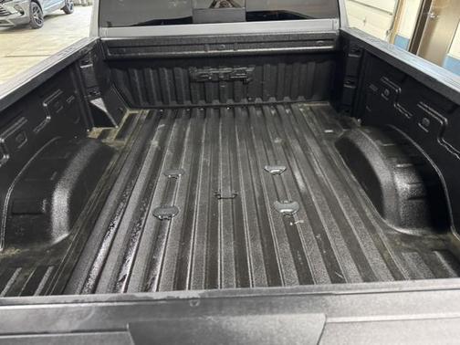 Sterling Metallic 2024 GMC Sierra 3500 AT4