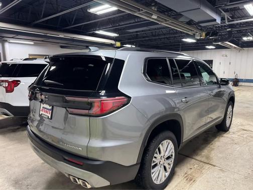 2026 GMC Acadia Elevation AWD