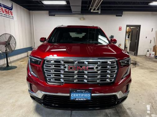 2024 GMC Acadia Denali