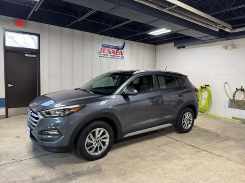 2017 Hyundai TUCSON SE