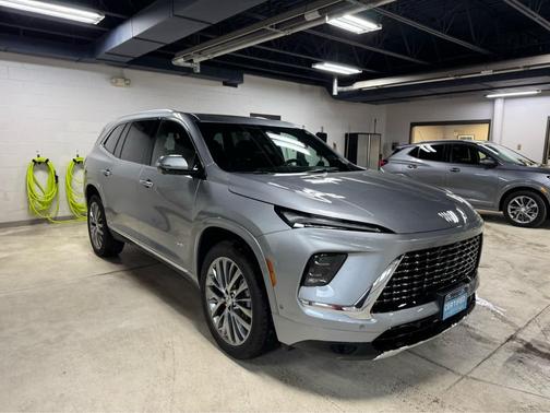 2025 Buick Enclave Avenir FWD