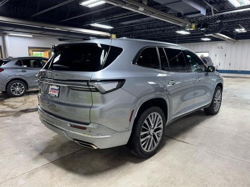 2025 Buick Enclave Avenir FWD