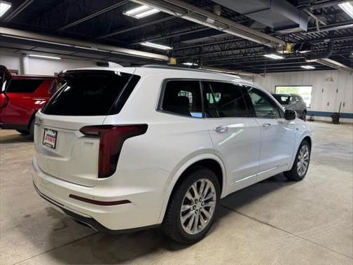 2021 Cadillac XT6 Premium Luxury FWD