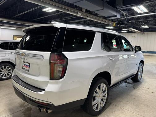 2024 Chevrolet Tahoe 4WD High Country