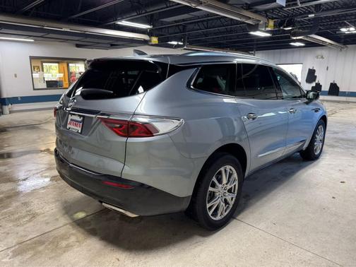 2024 Buick Enclave Premium AWD