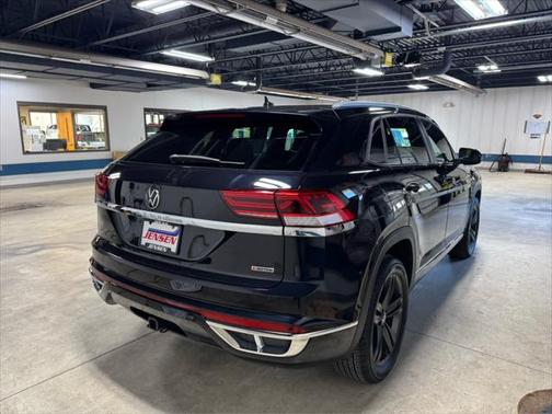 2021 Volkswagen Atlas Cross Sport 3.6L V6 SE w/Technology R-Line