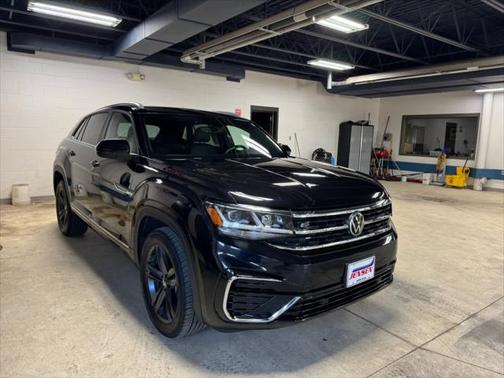 2021 Volkswagen Atlas Cross Sport 3.6L V6 SE w/Technology R-Line