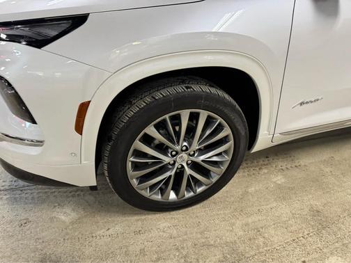 2025 Buick Enclave Avenir FWD