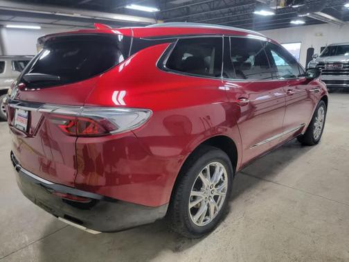 2023 Buick Enclave Essence AWD