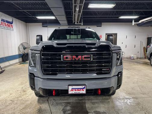 2025 GMC Sierra 3500 AT4
