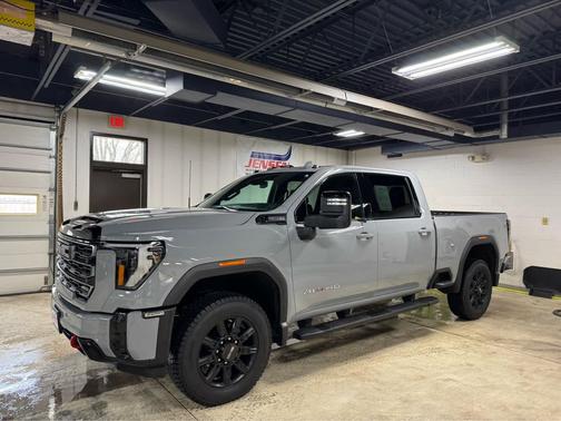 2025 GMC Sierra 3500 AT4
