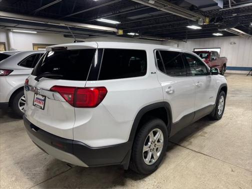 2017 GMC Acadia SLE-1